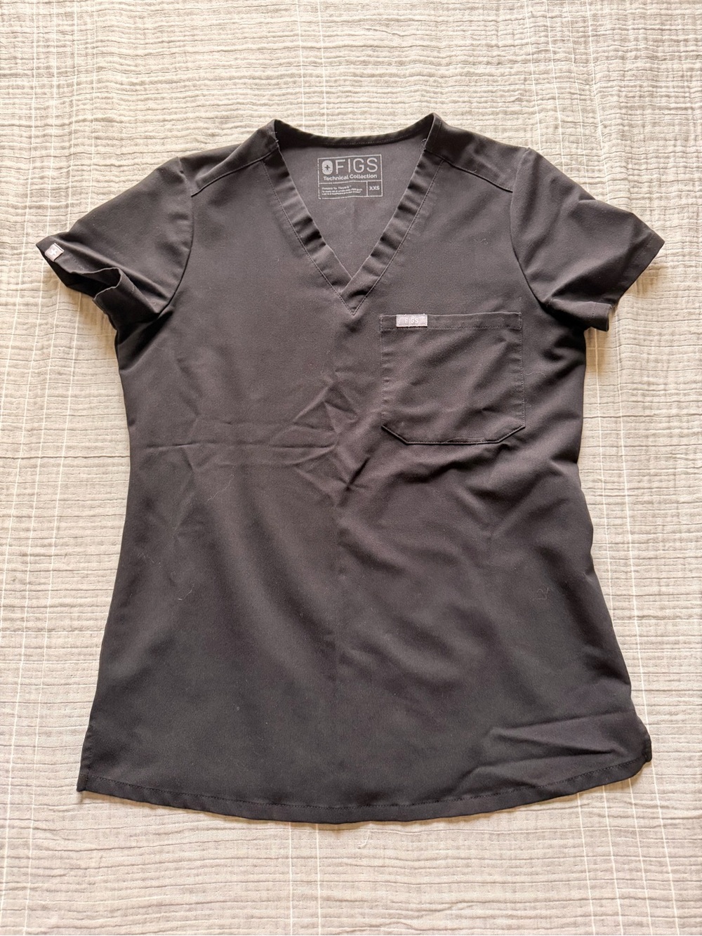 FIGS Black V-Neck Short Sleeve Scrub Top